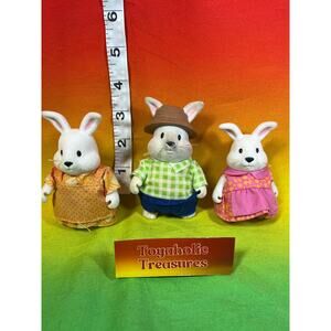Lil Woodzeez Hoppingoods Rabbit Family Figures